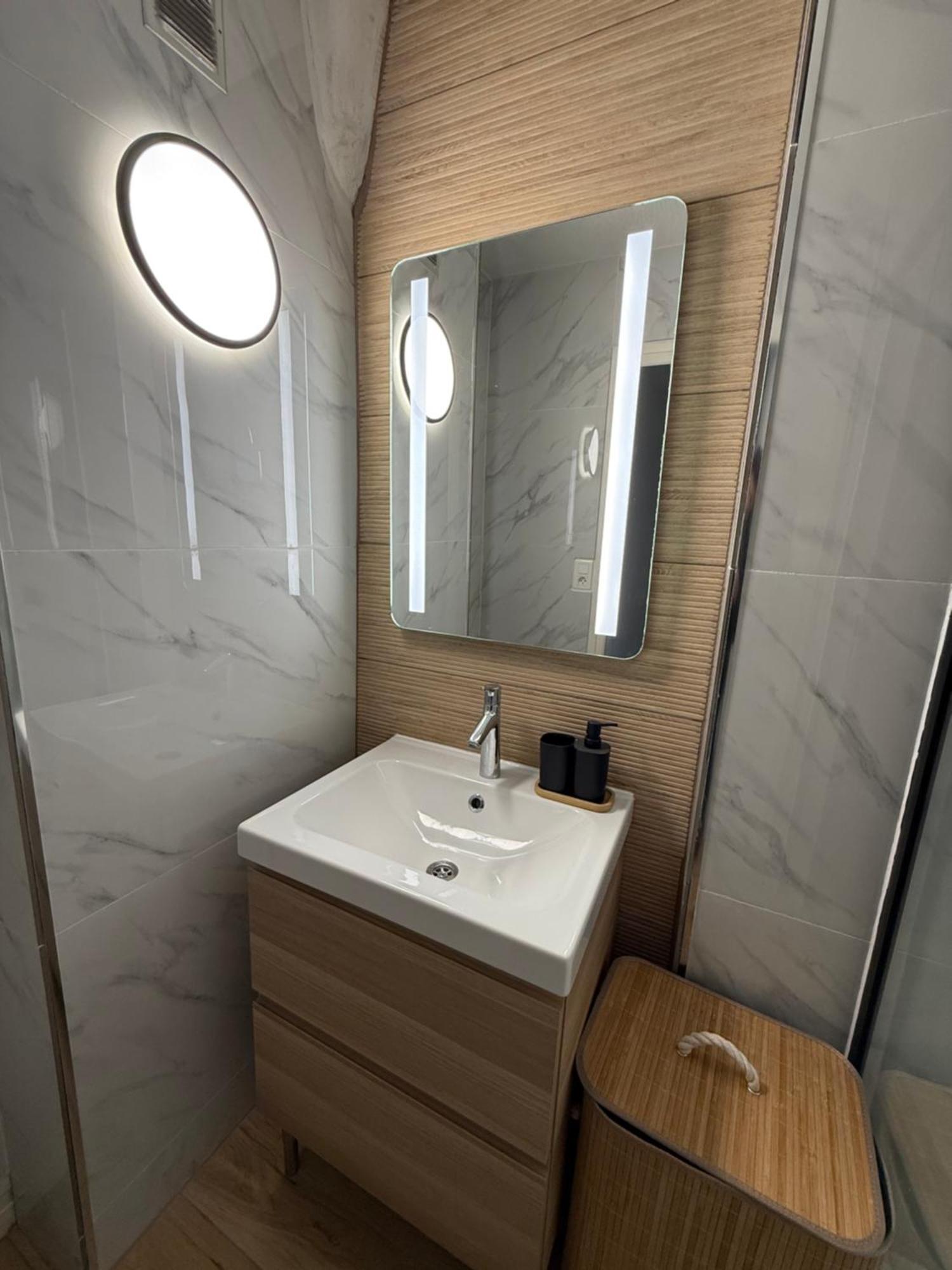 Ferienwohnung Superbe Duplex Avec Parking Gratuit Grenoble Exterior foto