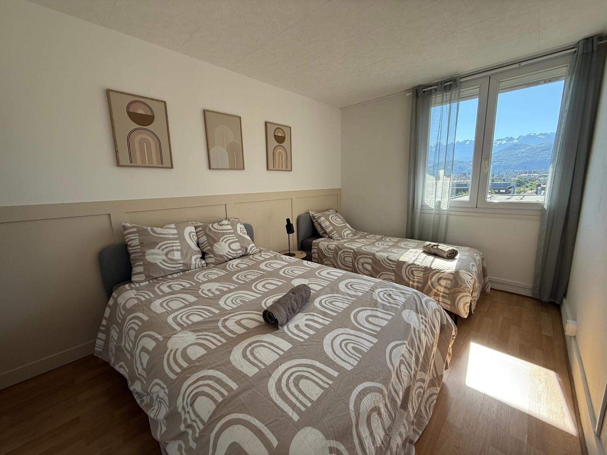 Ferienwohnung Superbe Duplex Avec Parking Gratuit Grenoble Exterior foto